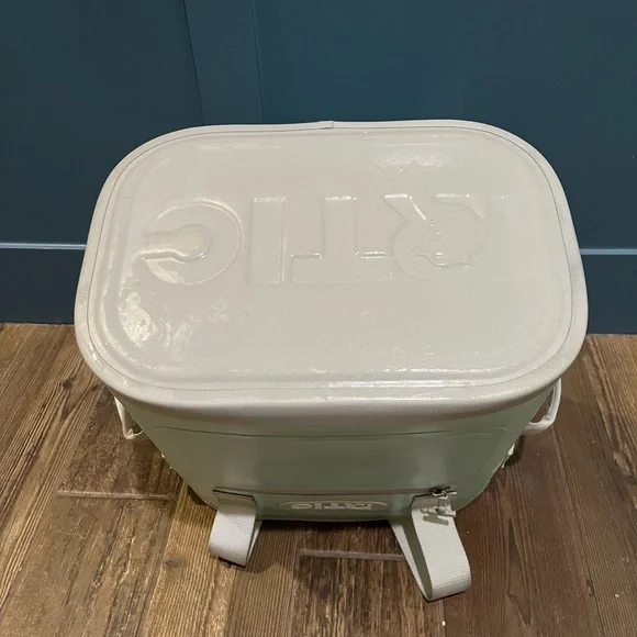 Rtic soft side cooler